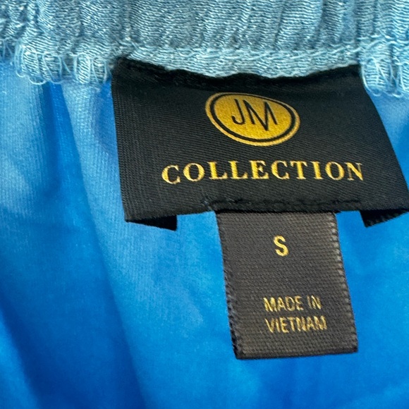 JM collection. Off shoulder blouse. Size Small. Retails: $54.50. NWT. - Picture 8 of 15